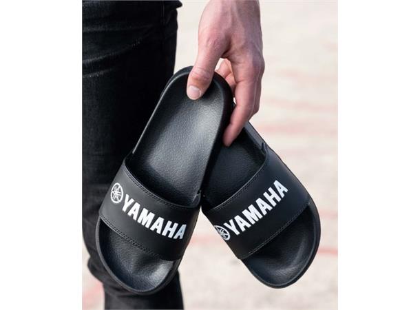 Yamaha Revs Beach Sliders Black 38