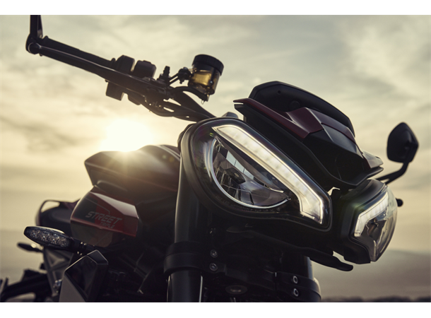 Triumph Street Triple RS 2023 Carnival Red