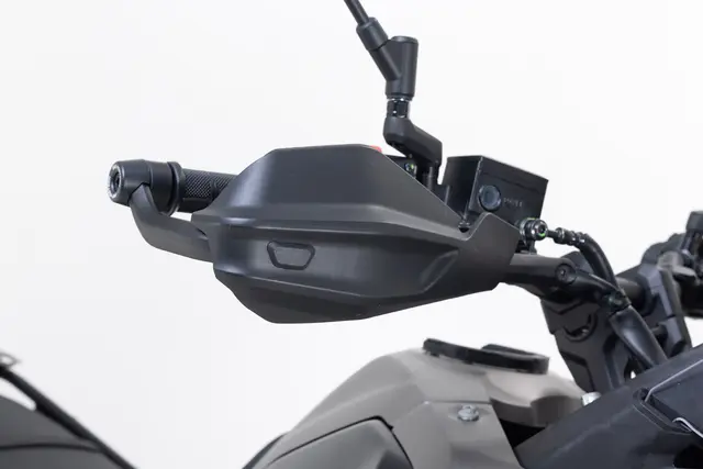 SW-Motech Adventure handguard kit Svart. MV Agusta Brutale 800, Yamaha mod 