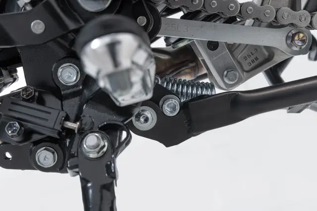 SW-Motech Centerstand Black. Suzuki V-Strom 800 (22-). 