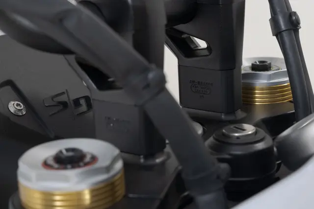 SW-Motech Bar riser H=30 mm. Black. BMW R 12 G/S (25-). 