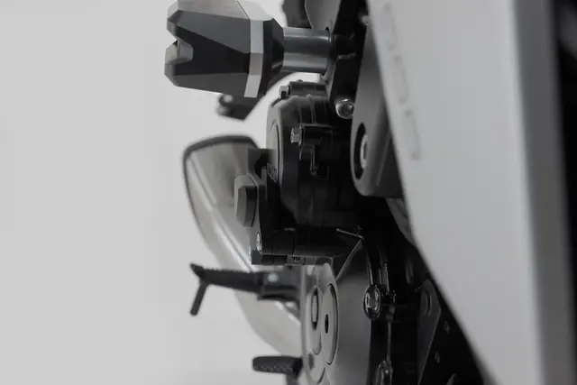 SW-Motech Engine case protector Black. Suzuki GSX-S 1000/GSX-S 950 (21-) 