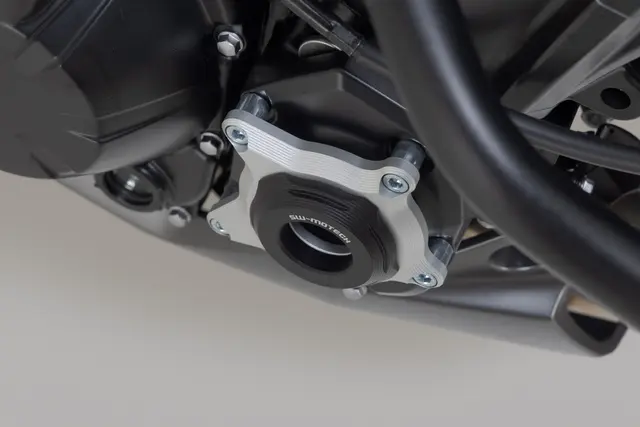 SW-Motech Engine case protector Black/Silver. Kawasaki Z900 models (16-) 