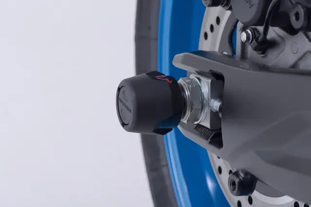 SW-Motech Rear axle crash pad kit Black. Suzuki GSX-8S / GSX-8R (22-). 