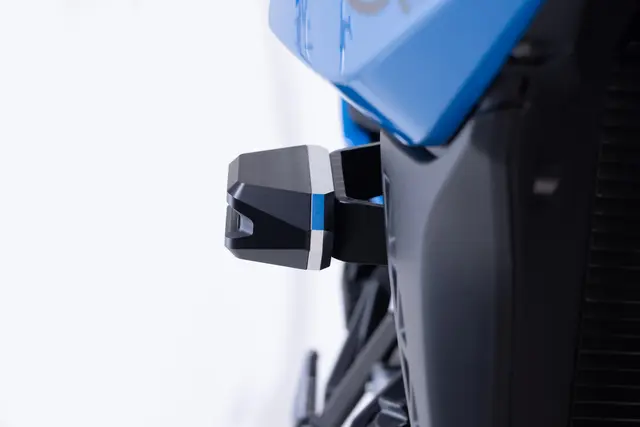 SW-Motech Crash pad holder Black. Suzuki GSX-8S (22-). 