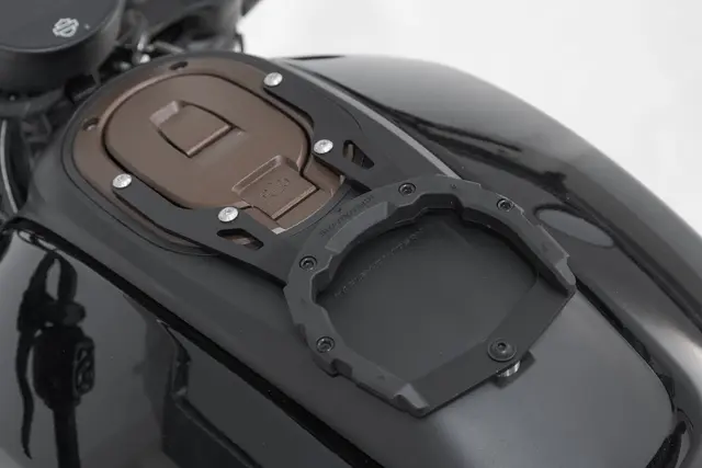 SW-Motech PRO tank ring Harley-Davidson Sportster S. 