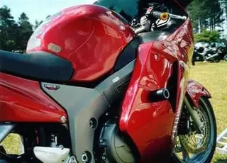 R&amp;G Crash Protector - Honda BLACKbird