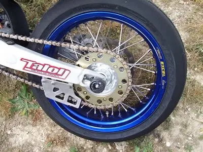 R&G Swingarm Protectors, YZ(F)/WR 250 th hru 450, Honda XR650R 