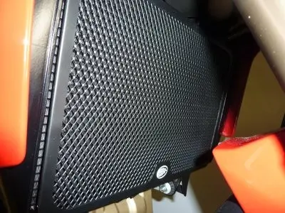 R&amp;G Radiator Guard BLACK - Ducati 1200 M Multistrada up to 2014 (NOT Gran Turismo