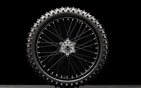 Stark Front Wheel 21" MX with Pirelli Scorpion XC Mid Soft (spacers not inc)