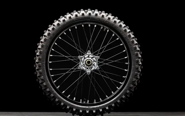 Stark Front Wheel 21" MX with Pirelli Scorpion XC Mid Soft (spacers not inc) 