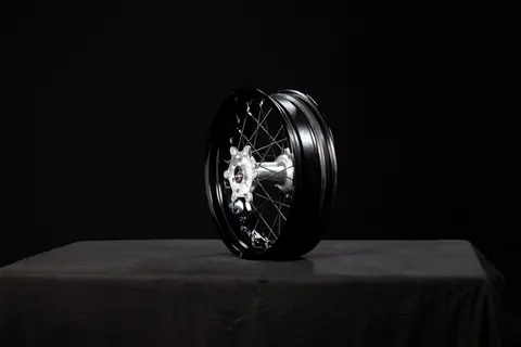 Stark Rear wheel 17" SM