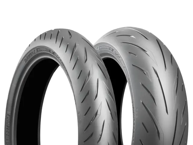 Bridgestone Battlax Hypers S22 Dekkpakke 120/70-17 og 180/55-17 