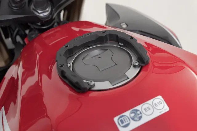 Sw-Motech Pro Tankring Honda models. For tank with 5 screws. 