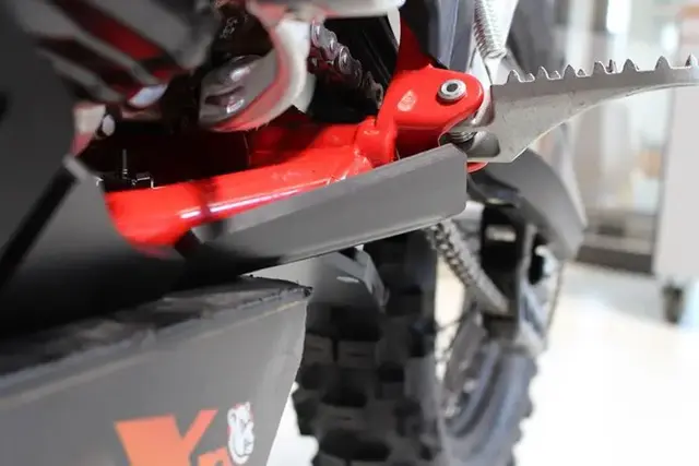 AXP Xtrem Bunnplate Beta 250/3002T 20- Beta Enduro 250/300 2T 20- 