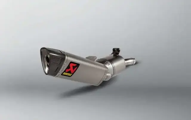Akrapovic Slip-on Titan Bwm F900R/XR 20- 
