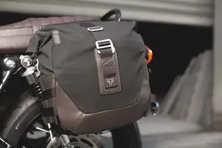 Sw-Motech Legend Gear side bag system - Triumph Bonneville T100 (16-) / T120 (15