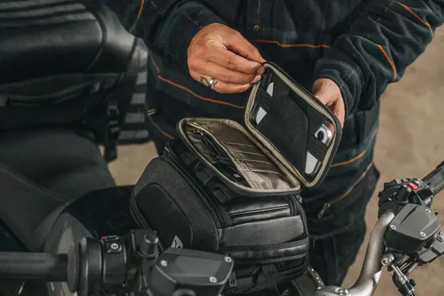 Legend Gear smartphone veske LA11. For MOLLE med T-Lock adapter, Sort 
