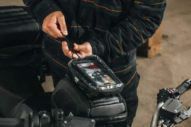 Legend Gear smartphone veske LA11. For MOLLE med T-Lock adapter, Sort 