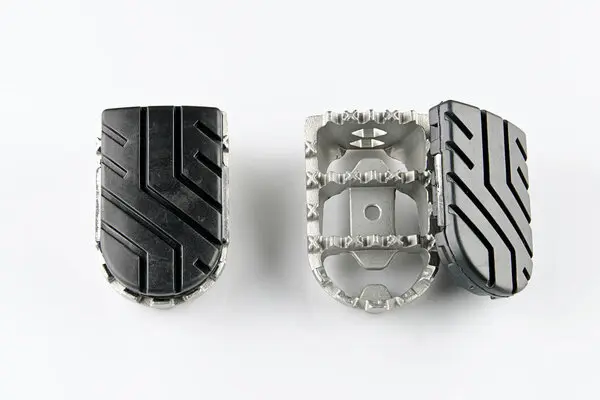 SW-Motech ION footrest Kitt. Svart Royal Enfield Himalayan 450 (23-) 