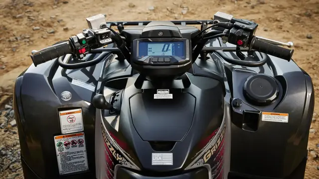 Yamaha Grizzly 700 EPS XT-R 2024 TA - Traktor 40 km/t 