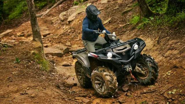 Yamaha Grizzly 700 EPS XT-R 2024 TA - Traktor 40 km/t 