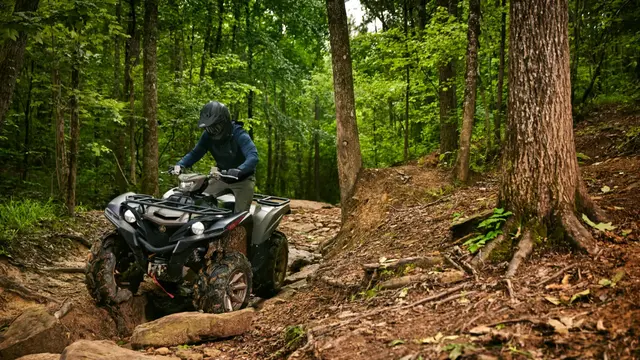 Yamaha Grizzly 700 EPS XT-R 2024 TA - Traktor 40 km/t 