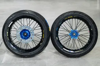 Haan Wheels Supermoto Felgsett Yamaha - 17x3.50 Foran og 17x5.00 Bak