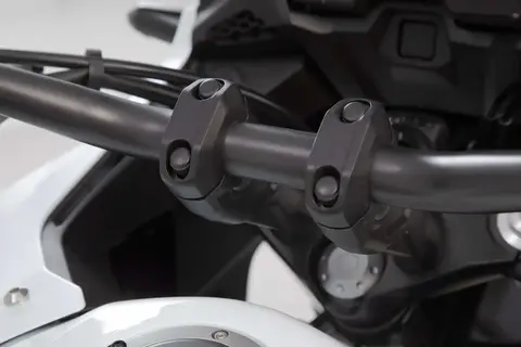 Bar riser for &#216; 28 mm handlebar Svart