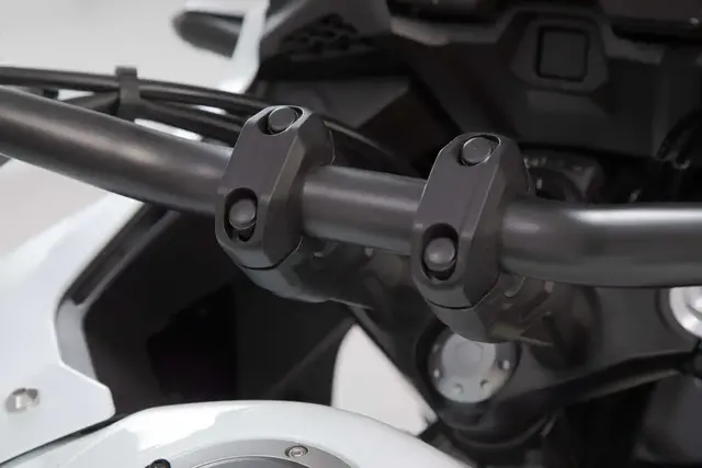 Bar riser for Ø 28 mm handlebar Svart 