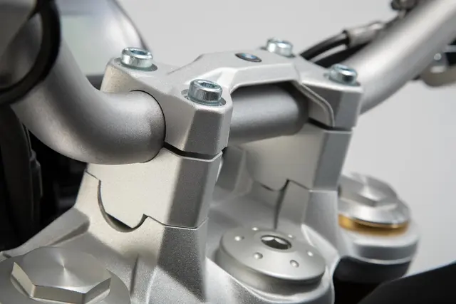 Sw-Motech Bar riser H=30 mm. Silver. BMW F 850 GS (18-). 