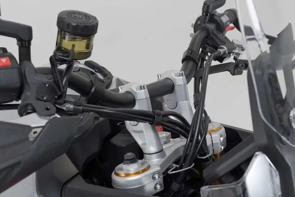 Sw-Motech Styreforhøyer 30mm Triumph 900 GT/Rally Pro 