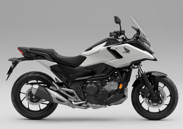Honda NC750X 2025 MAT PEARL GLARE WHITE 