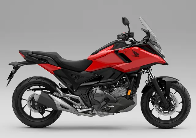 Honda NC750X DCT 2025 FIGHTING RED 