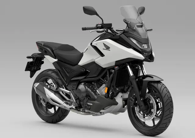 Honda NC750X DCT 2025 MAT PEARL GLARE WHITE 
