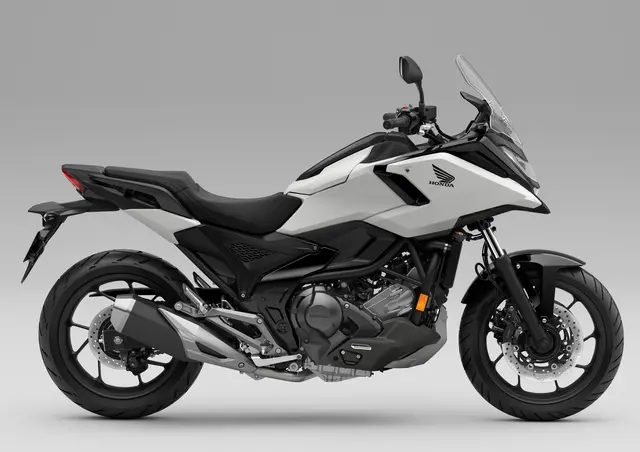Honda NC750X DCT 2025 MAT PEARL GLARE WHITE 