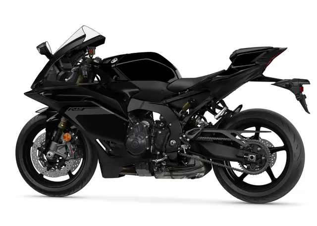 Yamaha R9 2025 TECH BLACK 