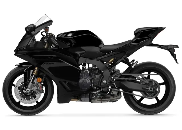 Yamaha R9 2025 TECH BLACK 