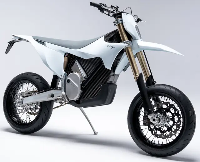 Stark VARG SM 60 Hk 2026 SNØHVIT 