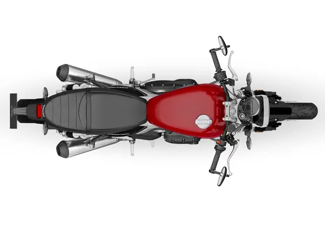 Triumph Speed Twin 1200 2025 CVARNIVAL RED / SAPPHIRE BLACK 