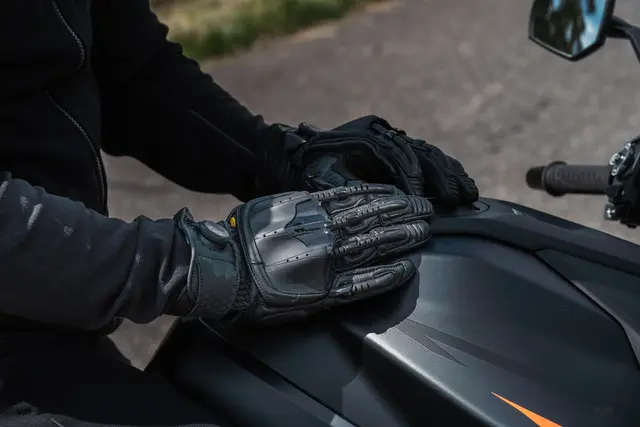 Knox Handroid POD MK5 Hansker Sort M Sporty og funksjonell hanske med BOA 
