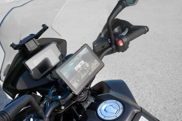 Interphone Sync 70 Smartskjerm Apple Carplay/Android Auto 