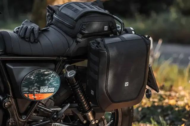 Sw-Motech Legend Gear Sideveske 16 l Enkel og rask montering med V-LOC 