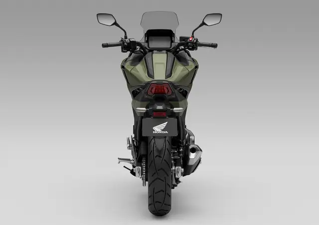 Honda NC750 X 2026 EARTH KHAKI / GRAPHITE BLACK 