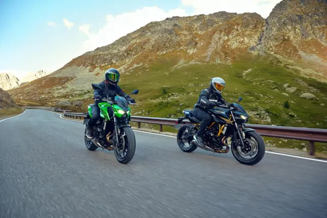 Kawasaki Z650 S 2026 Blå 