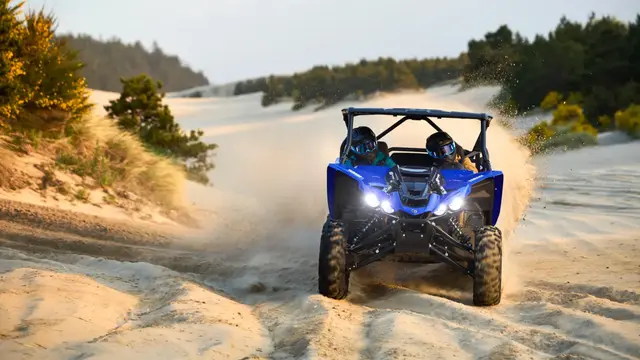 Yamaha YXZ 1000R 2024 Racing Blue Aldersgrense 16 år 