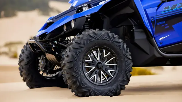 Yamaha YXZ 1000R SS 2024 Racing Blue Aldersgrense 16 år 